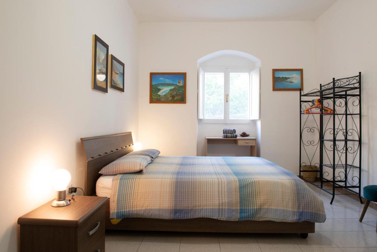 B.I.C. Bed & Breakfast Сасари Екстериор снимка